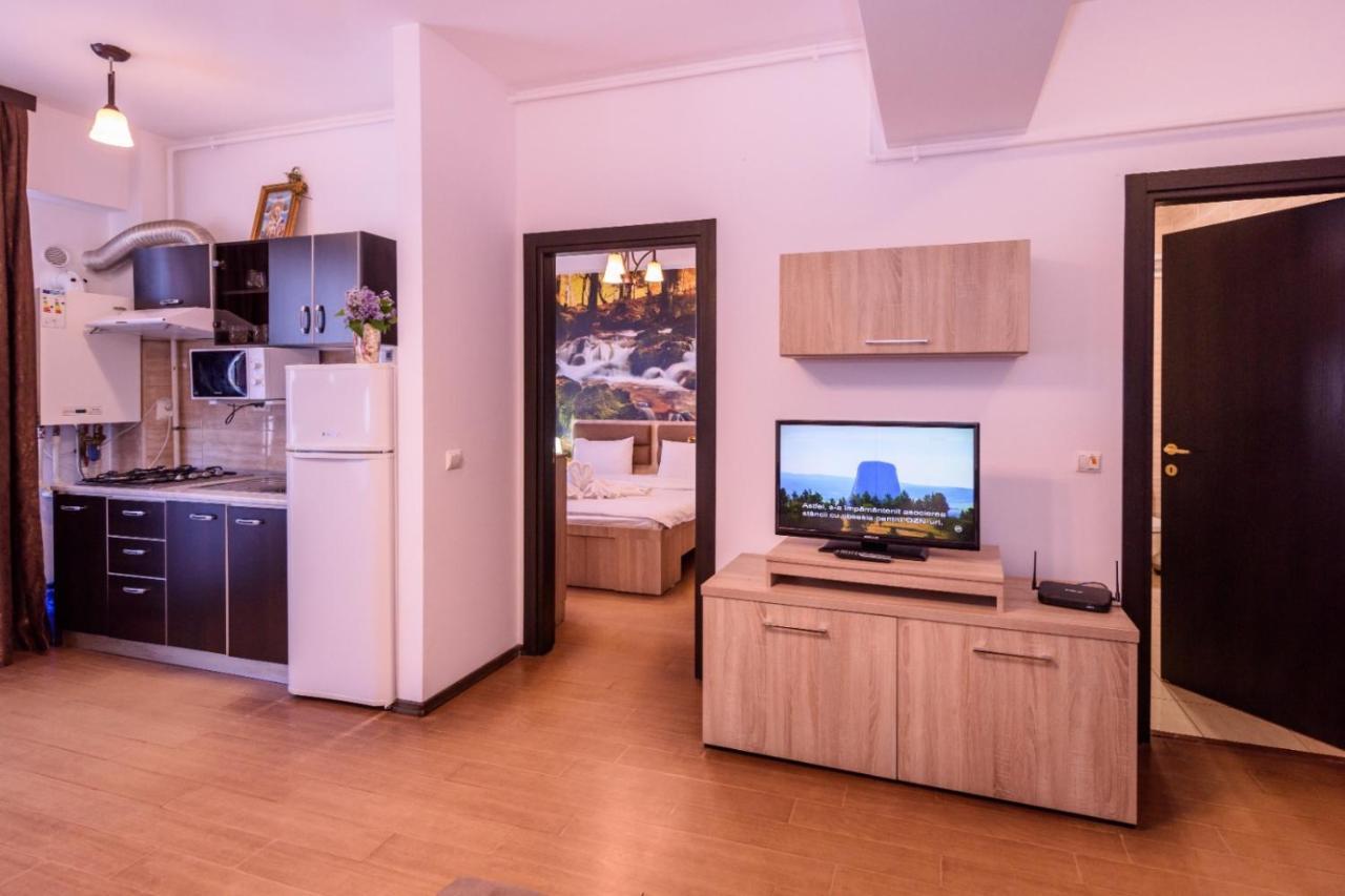 Theo Summerland Seaview Apartman Mamaia Kültér fotó