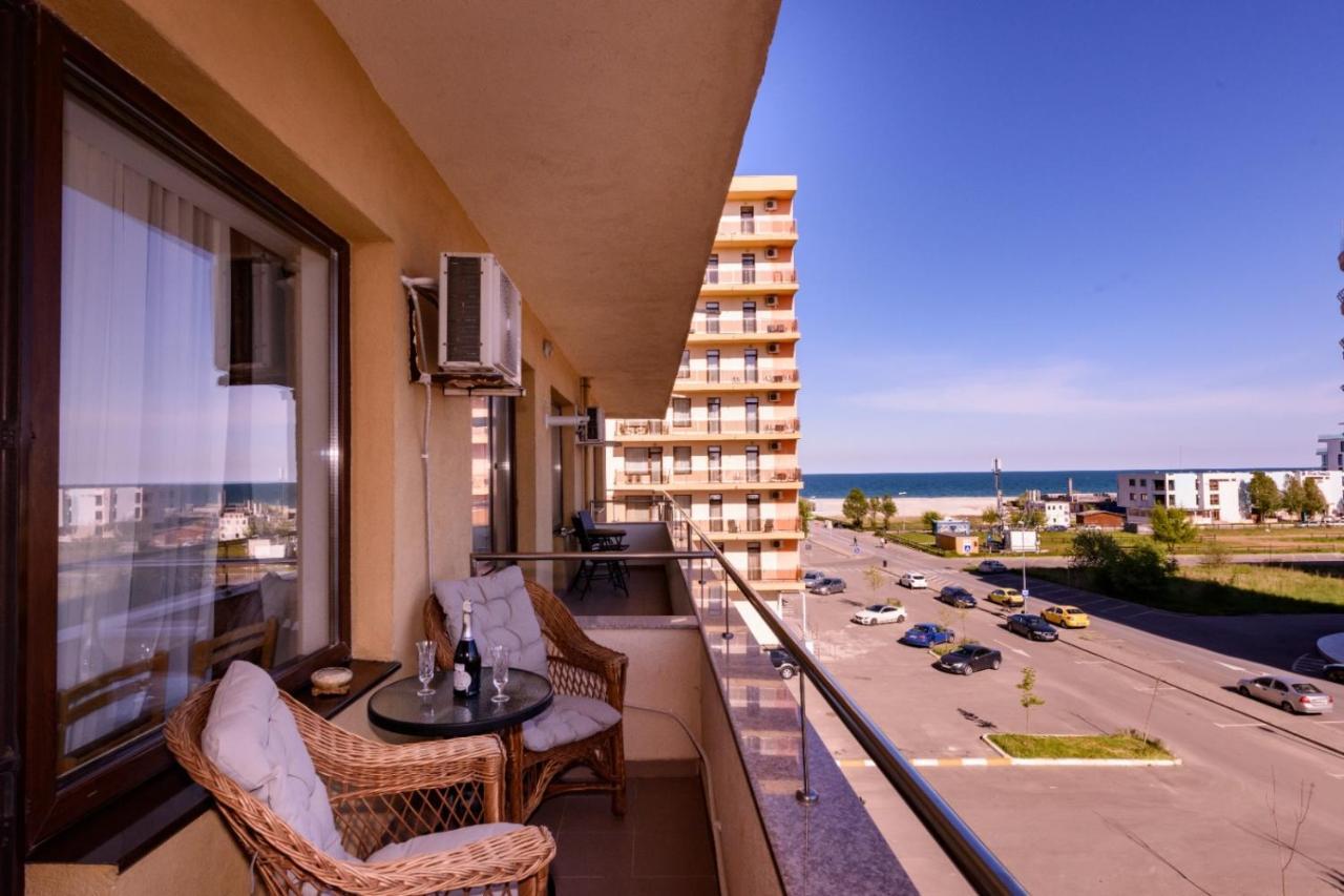 Theo Summerland Seaview Apartman Mamaia Kültér fotó