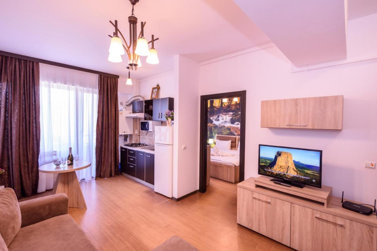 Theo Summerland Seaview Apartman Mamaia Kültér fotó