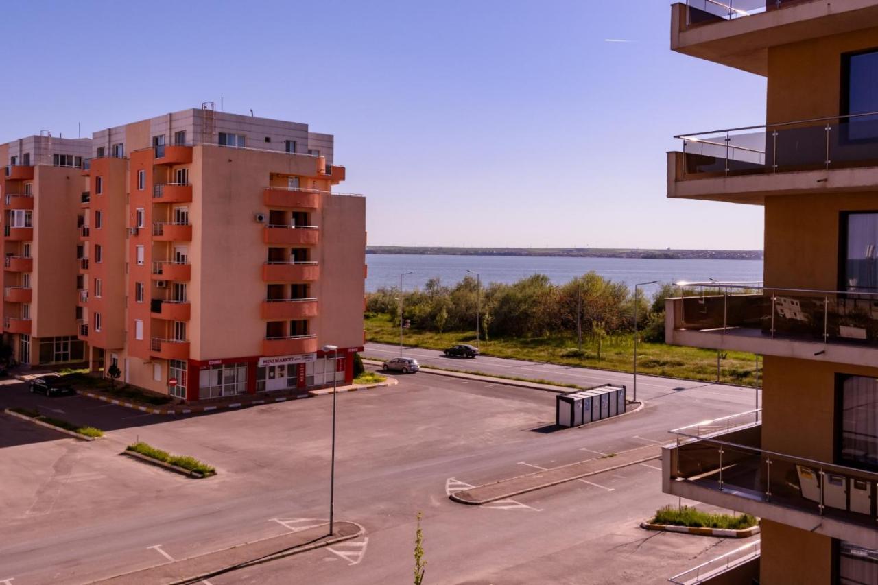 Theo Summerland Seaview Apartman Mamaia Kültér fotó