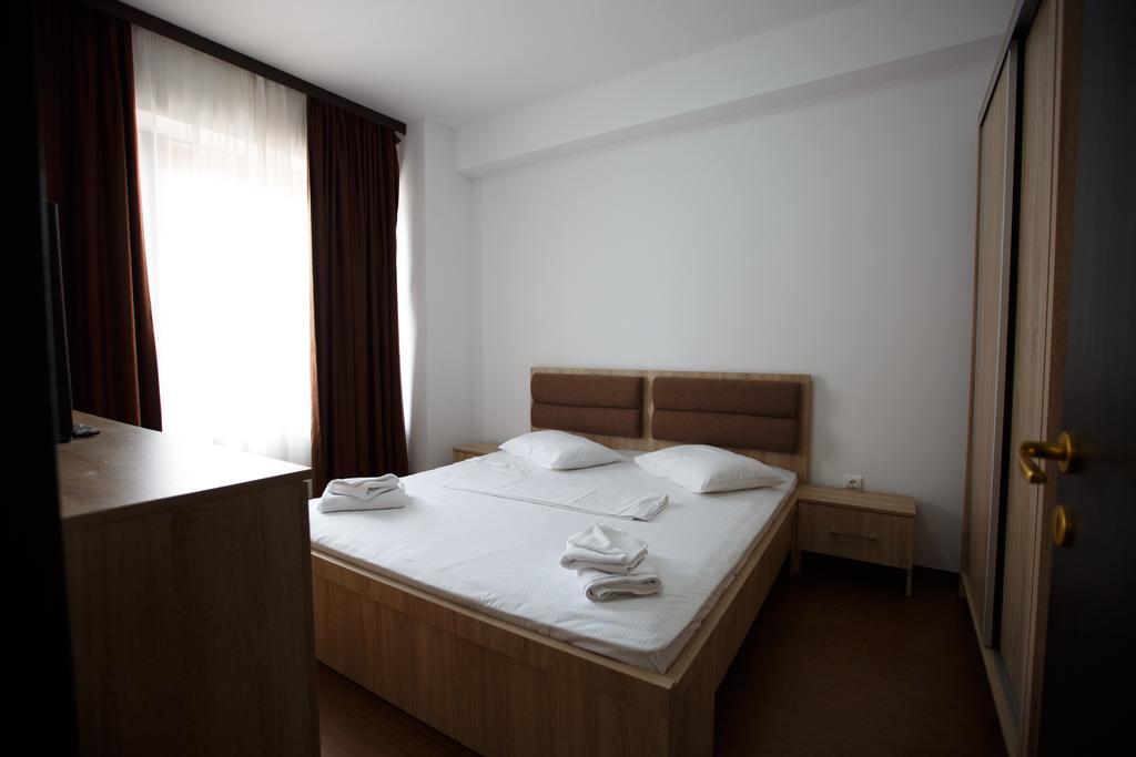 Theo Summerland Seaview Apartman Mamaia Kültér fotó
